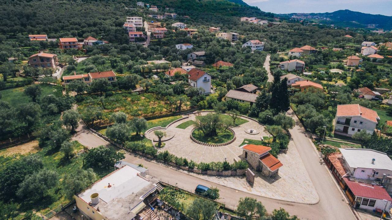 Apartmani Krstajic Stara Maslina Bar Exterior photo